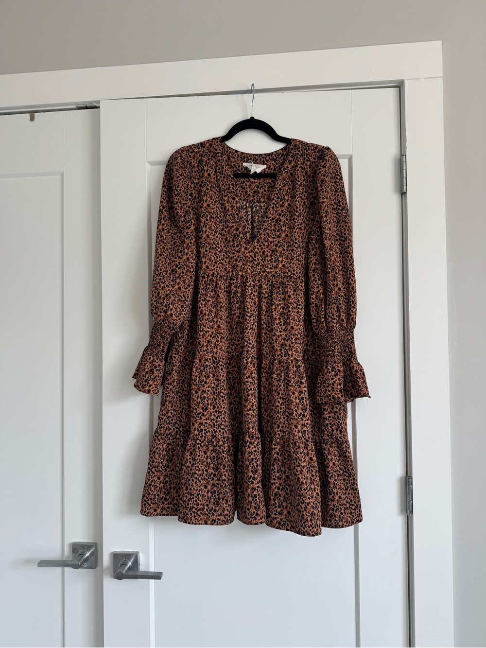 Tuckernuck Pomander Place Brown Leopard Kenzo Long Sleeve Tiered Mini Dress - Picture 2 of 8